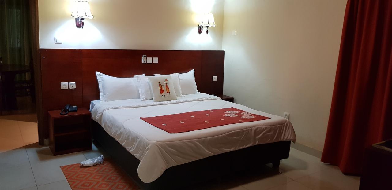 Hotel La Rose Blanche Корого Экстерьер фото