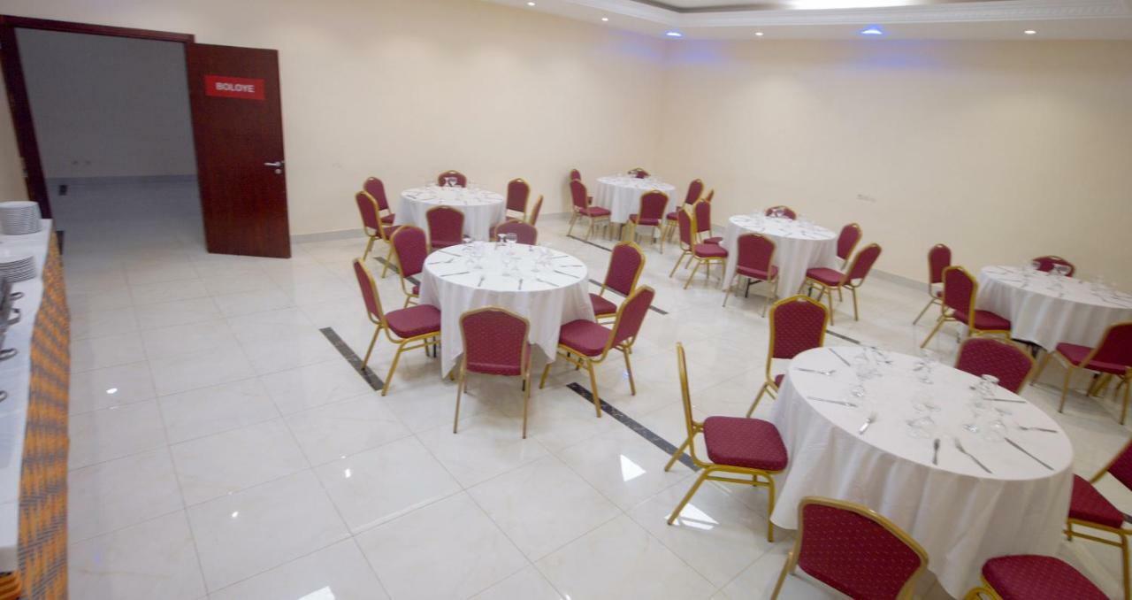 Hotel La Rose Blanche Корого Экстерьер фото