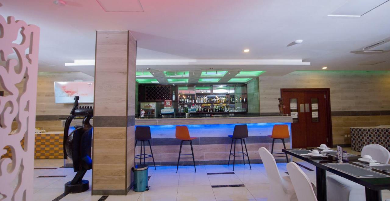Hotel La Rose Blanche Корого Экстерьер фото